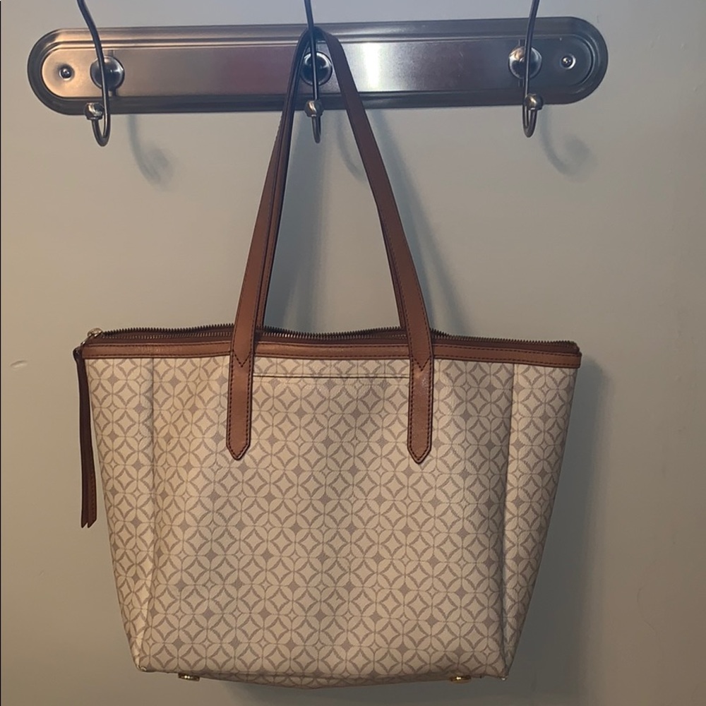 Fossil Tote